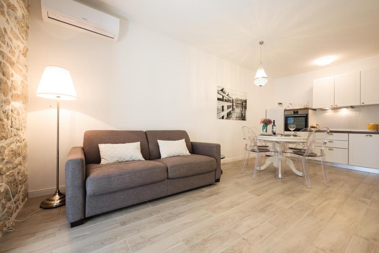 Pavle'S Apartment Zadar Exterior photo